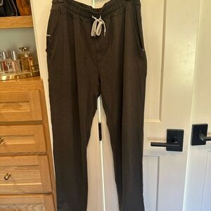 Vuori Dark Gray Joggers with White Drawstring